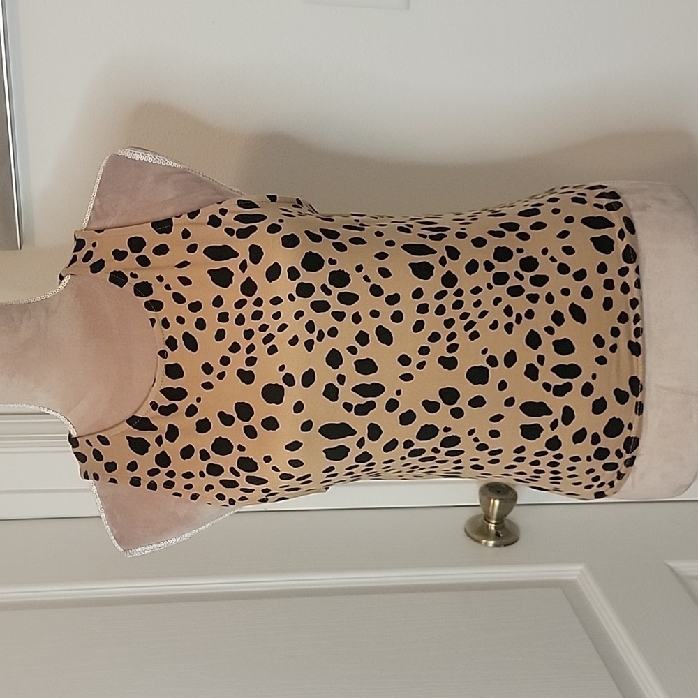Gaze, Size M, Tan and Black Animal Print / Cheetah / Leopard Tank, EUC